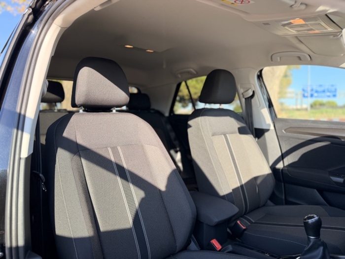 VolkswagenT-Roc Sport 1.6 TDI 85 kW (115 CV) Vehículo usado en Barcelona - 17 VolkswagenT-Roc Sport 1.6 TDI 85 kW (115 CV) Vehículo usado en Barcelona - 17
