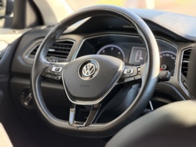 Volkswagen T-Roc Sport 1.6 TDI 85 kW (115 CV) Volkswagen T-Roc Sport 1.6 TDI 85 kW (115 CV)