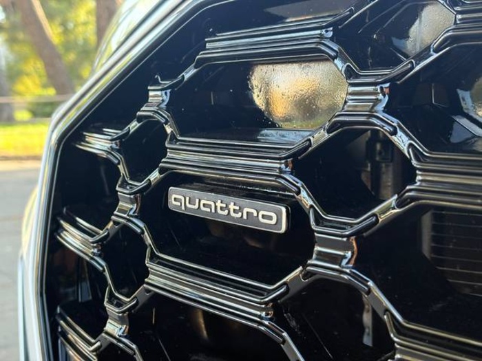 AudiQ5 S line 40 TDI quattro ultra 150 kW (204 CV) S tronic Vehículo usado en Barcelona - 8 AudiQ5 S line 40 TDI quattro ultra 150 kW (204 CV) S tronic Vehículo usado en Barcelona - 8
