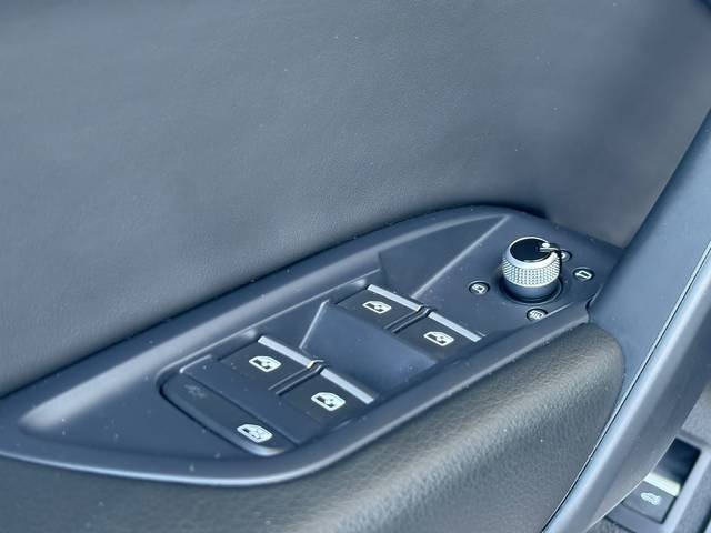 AudiQ5 S line 40 TDI quattro ultra 150 kW (204 CV) S tronic Vehículo usado en Barcelona - 19