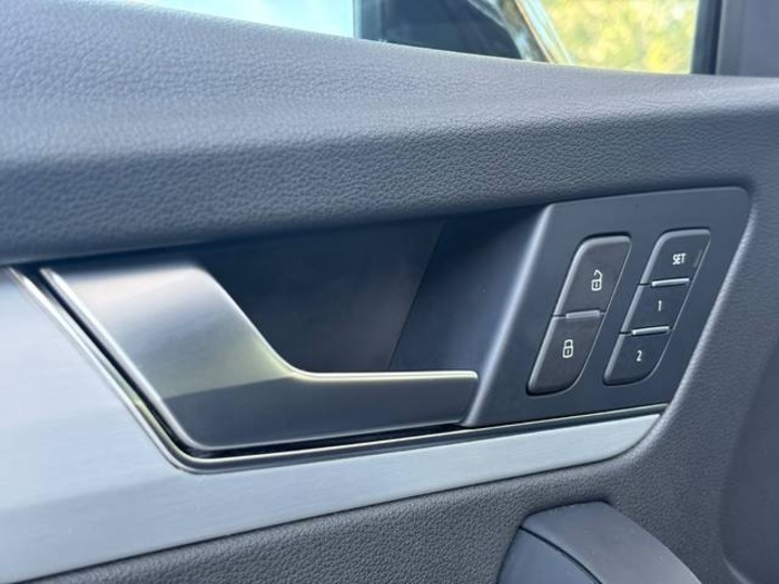 AudiQ5 S line 40 TDI quattro ultra 150 kW (204 CV) S tronic Vehículo usado en Barcelona - 20 AudiQ5 S line 40 TDI quattro ultra 150 kW (204 CV) S tronic Vehículo usado en Barcelona - 20