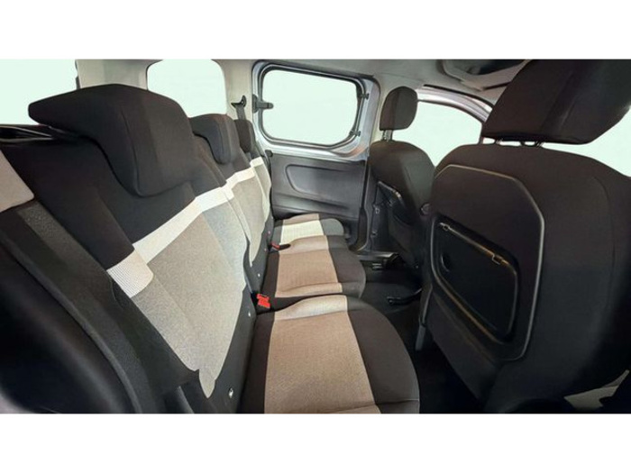 CitroenBerlingo Combi BlueHDi 100 S&S Talla M You 75 kW (102 CV) Vehículo usado en Barcelona - 8 CitroenBerlingo Combi BlueHDi 100 S&S Talla M You 75 kW (102 CV) Vehículo usado en Barcelona - 8