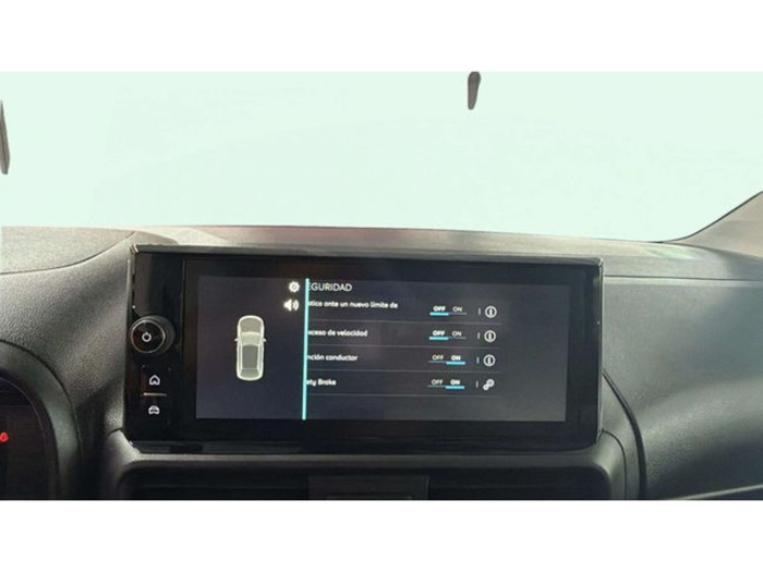 CitroenBerlingo Combi BlueHDi 100 S&S Talla M You 75 kW (102 CV) Vehículo usado en Barcelona - 12 CitroenBerlingo Combi BlueHDi 100 S&S Talla M You 75 kW (102 CV) Vehículo usado en Barcelona - 12