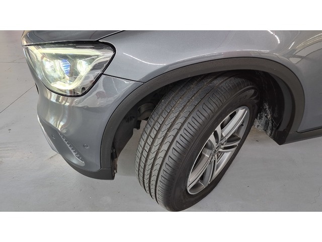 Mercedes-BenzGLC 200 4Matic 145 kW (197 CV) Vehículo usado en Barcelona - 8