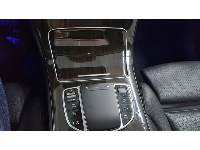 Mercedes-BenzGLC 200 4Matic 145 kW (197 CV) Vehículo usado en Barcelona - 43
