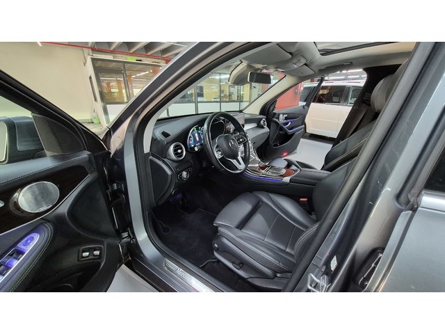 Mercedes-BenzGLC 200 4Matic 145 kW (197 CV) Vehículo usado en Barcelona - 56
