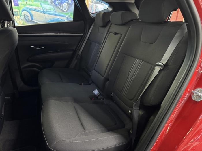 HyundaiTucson 1.6 TGDI 48V Maxx Sky 110 kW (150 CV) Vehículo usado en Barcelona - 15 HyundaiTucson 1.6 TGDI 48V Maxx Sky 110 kW (150 CV) Vehículo usado en Barcelona - 15