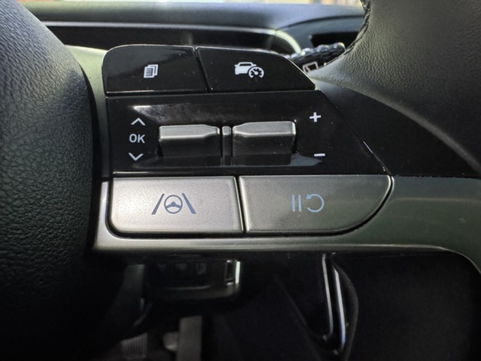 HyundaiTucson 1.6 TGDI 48V Maxx Sky 110 kW (150 CV) Vehículo usado en Barcelona - 21 HyundaiTucson 1.6 TGDI 48V Maxx Sky 110 kW (150 CV) Vehículo usado en Barcelona - 21