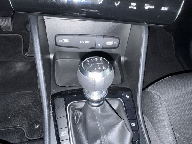 HyundaiTucson 1.6 TGDI 48V Maxx Sky 110 kW (150 CV) Vehículo usado en Barcelona - 24