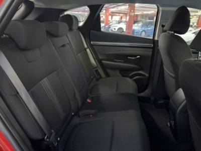 Hyundai Tucson 1.6 TGDI 48V Maxx Sky 110 kW (150 CV) Hyundai Tucson 1.6 TGDI 48V Maxx Sky 110 kW (150 CV)