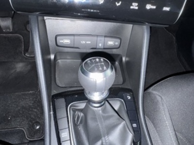 Hyundai Tucson 1.6 TGDI 48V Maxx Sky 110 kW (150 CV) Hyundai Tucson 1.6 TGDI 48V Maxx Sky 110 kW (150 CV)