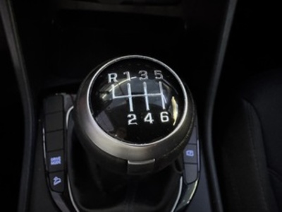 Hyundai Tucson 1.6 TGDI 48V Maxx Sky 110 kW (150 CV) Hyundai Tucson 1.6 TGDI 48V Maxx Sky 110 kW (150 CV)