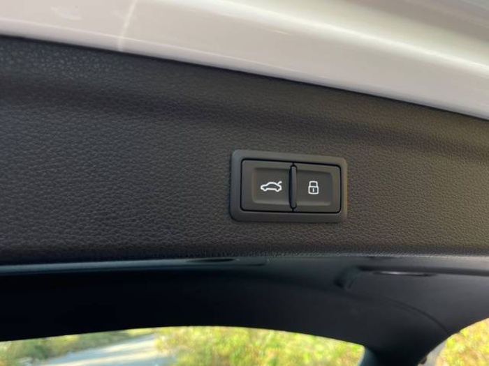 AudiQ3 S line 35 TFSI 110 kW (150 CV) S tronic Vehículo usado en Barcelona - 11 AudiQ3 S line 35 TFSI 110 kW (150 CV) S tronic Vehículo usado en Barcelona - 11
