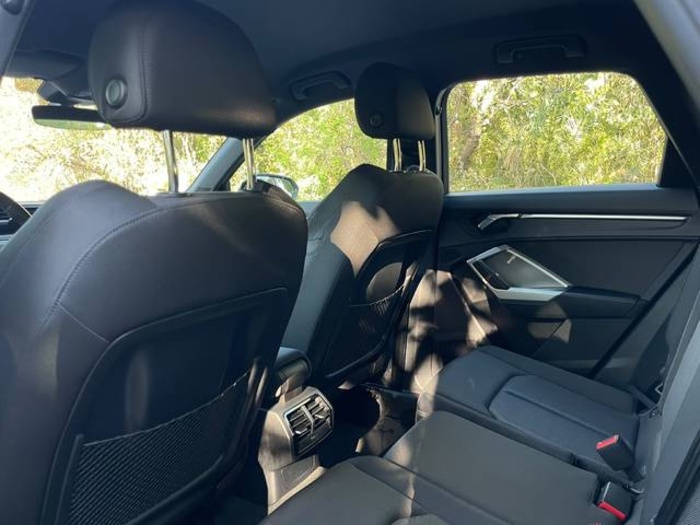 AudiQ3 S line 35 TFSI 110 kW (150 CV) S tronic Vehículo usado en Barcelona - 13 AudiQ3 S line 35 TFSI 110 kW (150 CV) S tronic Vehículo usado en Barcelona - 13