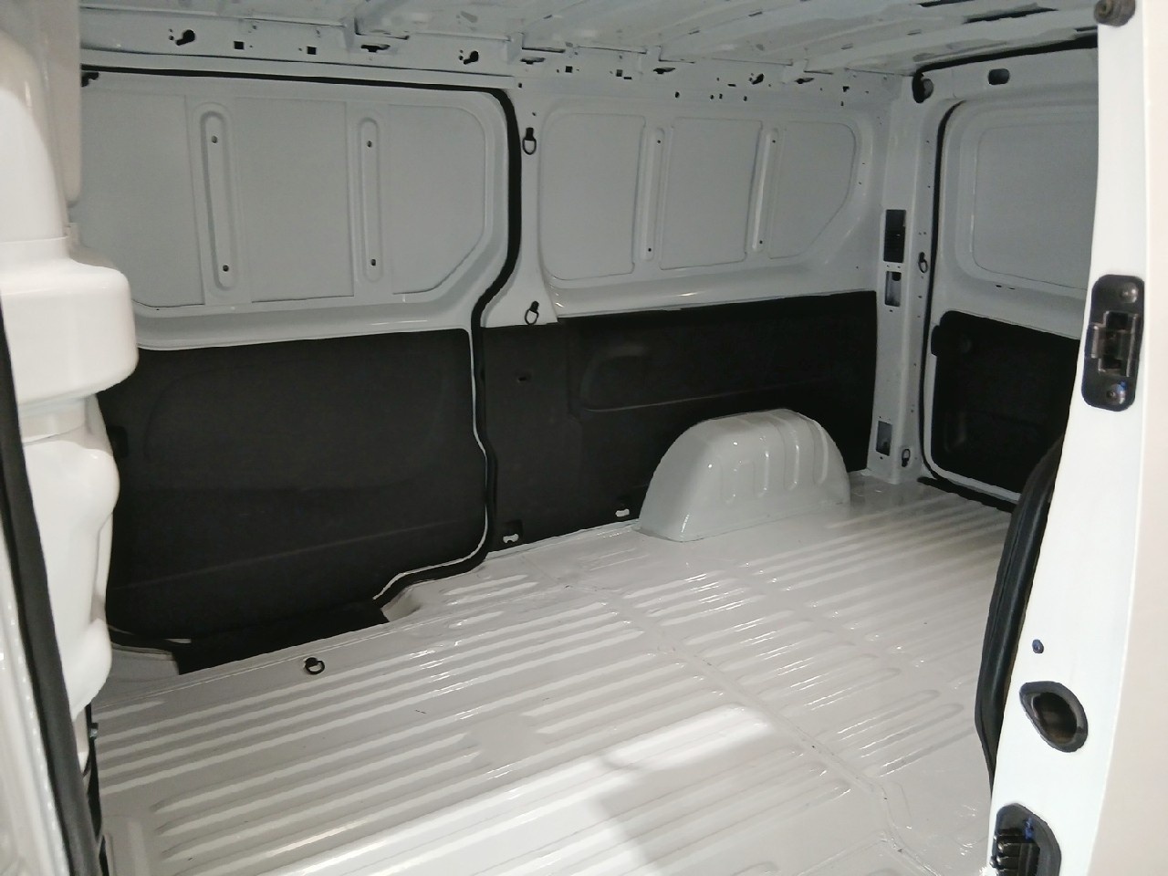 Renault Trafic Furgon E-Tech L2 H1 52kW 90 kW (122 CV) - foto 9 de Renault Trafic Furgon