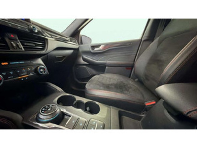 Ford Kuga 1.5 EcoBlue ST-Line Auto 88 kW (120 CV) Ford Kuga 1.5 EcoBlue ST-Line Auto 88 kW (120 CV)