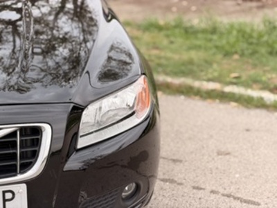 Volvo V70 D3 Kinetic 120 kW (163 CV) Volvo V70 D3 Kinetic 120 kW (163 CV)