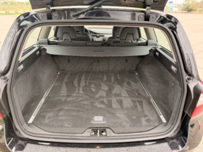 Volvo V70 D3 Kinetic 120 kW (163 CV) Volvo V70 D3 Kinetic 120 kW (163 CV)