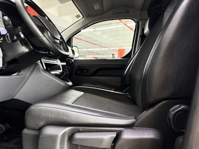 PeugeotExpert Furgon BlueHDi 120 Standard Premium 88 kW (120 CV) Vehículo usado en Barcelona - 6