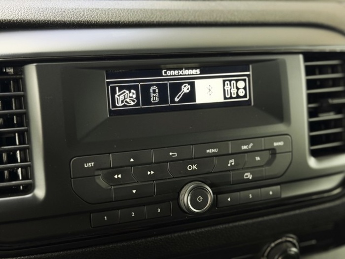 PeugeotExpert Furgon BlueHDi 120 Standard Premium 88 kW (120 CV) Vehículo usado en Barcelona - 16 PeugeotExpert Furgon BlueHDi 120 Standard Premium 88 kW (120 CV) Vehículo usado en Barcelona - 16