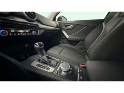 Audi Q2 Black line 35 TFSI 110 kW (150 CV) S tronic Audi Q2 Black line 35 TFSI 110 kW (150 CV) S tronic