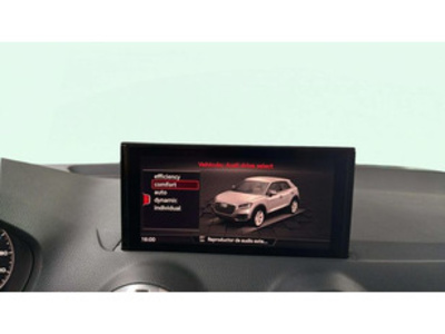 Audi Q2 Black line 35 TFSI 110 kW (150 CV) S tronic Audi Q2 Black line 35 TFSI 110 kW (150 CV) S tronic