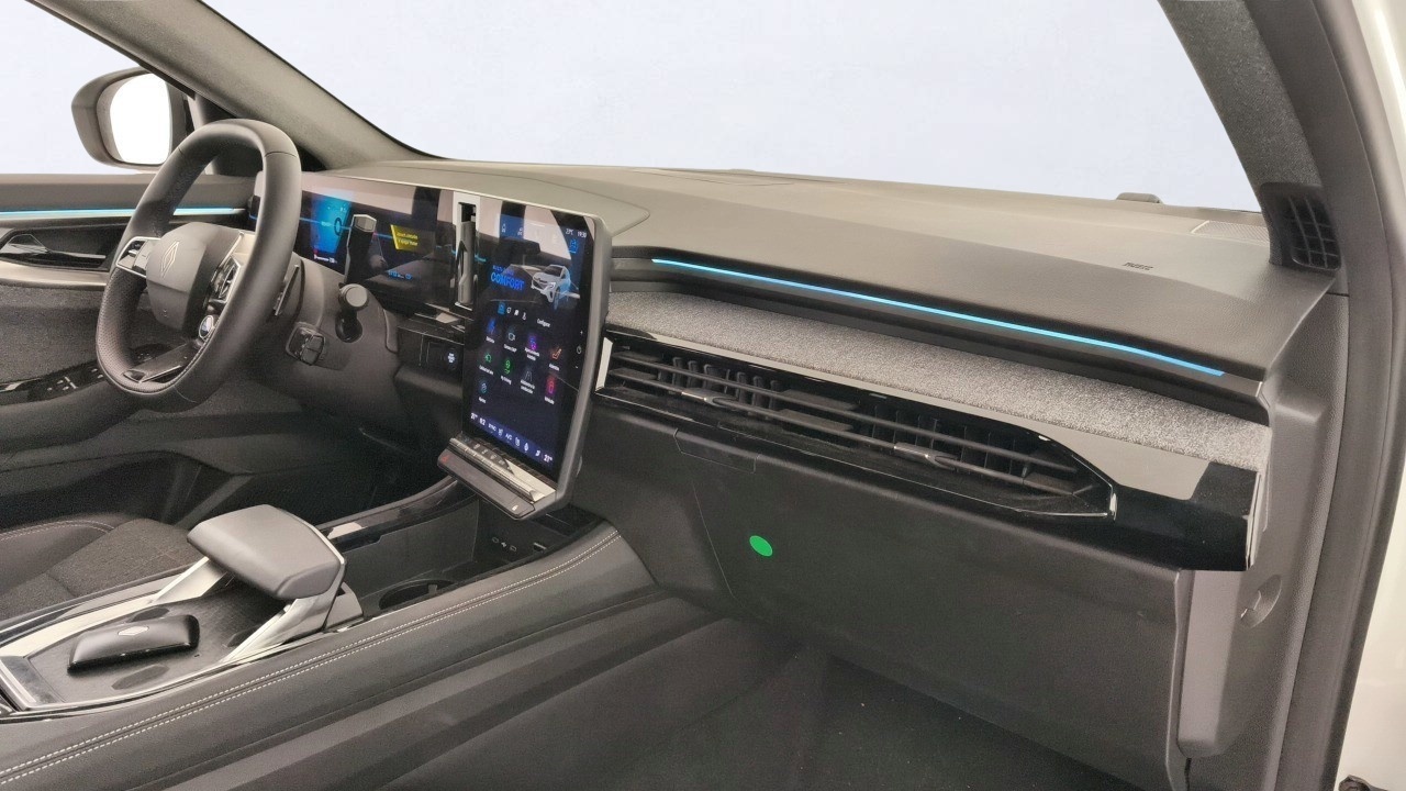 Renault Espace Techno E-Tech full hybrid 147 kW (200 CV) - foto 15 de Renault Espace