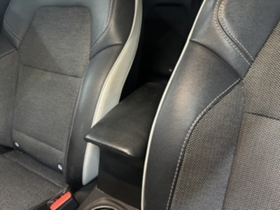 Renault Captur Zen Fast Track TCe 103 kW (140 CV) Renault Captur Zen Fast Track TCe 103 kW (140 CV)