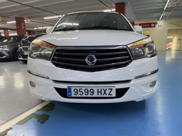 SsangyongRodius 2.0 e-Xdi Premium 114 kW (155 CV) Vehículo usado en Barcelona - 3 SsangyongRodius 2.0 e-Xdi Premium 114 kW (155 CV) Vehículo usado en Barcelona - 3