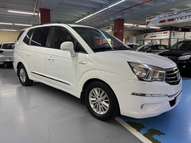 SsangyongRodius 2.0 e-Xdi Premium 114 kW (155 CV) Vehículo usado en Barcelona - 4