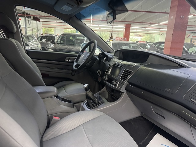 SsangyongRodius 2.0 e-Xdi Premium 114 kW (155 CV) Vehículo usado en Barcelona - 5