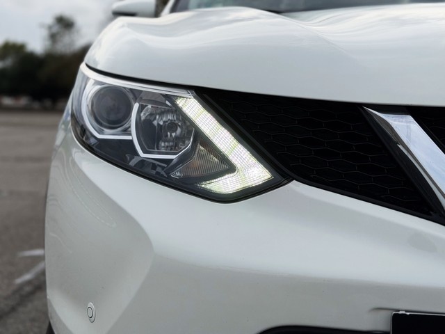 NissanQashqai DIG-T 163 N-Connecta 120 kW (163 CV) Vehículo usado en Barcelona - 11