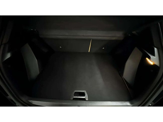 Peugeot2008 PureTech 100 S&S Allure 75 kW (100 CV) Vehículo usado en Barcelona - 21