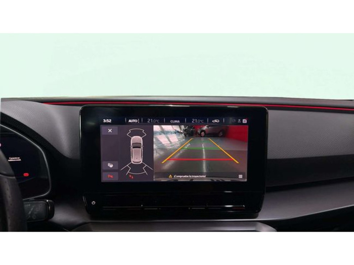 SEATLeón 1.0 eTSI S&S FR 25 Aniversario DSG 81 kW (110 CV) Vehículo usado en Barcelona - 18 SEATLeón 1.0 eTSI S&S FR 25 Aniversario DSG 81 kW (110 CV) Vehículo usado en Barcelona - 18
