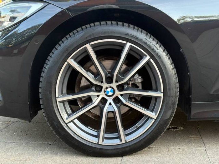 BMWSerie 3 318d Touring 110 kW (150 CV) Vehículo usado en Barcelona - 10 BMWSerie 3 318d Touring 110 kW (150 CV) Vehículo usado en Barcelona - 10