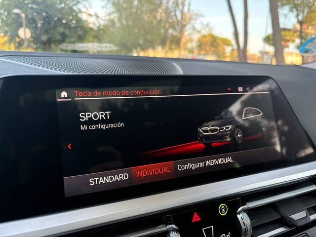 BMWSerie 3 318d Touring 110 kW (150 CV) Vehículo usado en Barcelona - 39