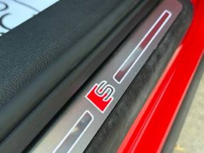 Audi Q3 S line 35 TFSI 110 kW (150 CV) Audi Q3 S line 35 TFSI 110 kW (150 CV)