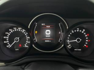 Fiat 500L 1.4 16v Cross 70 kW (95 CV) Fiat 500L 1.4 16v Cross 70 kW (95 CV)