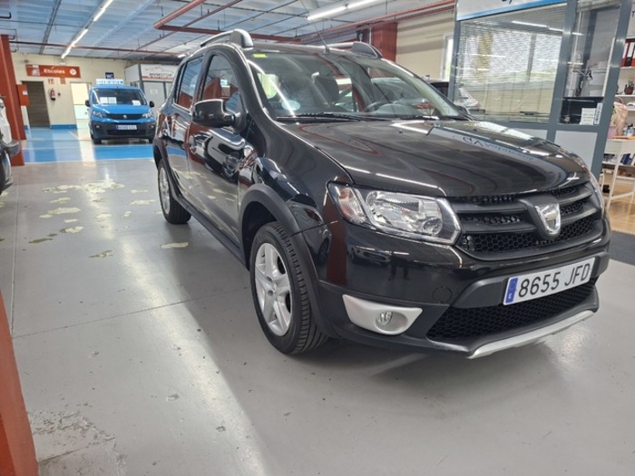DaciaSandero Stepway TCe 66 kW (90 CV) Vehículo usado en Barcelona - 12 DaciaSandero Stepway TCe 66 kW (90 CV) Vehículo usado en Barcelona - 12