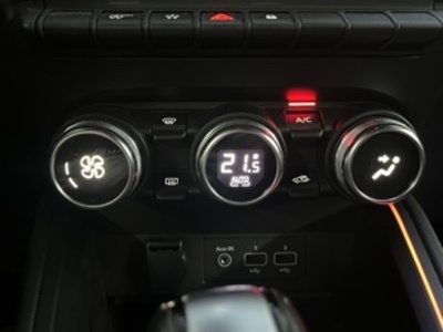 Renault Clio Zen TCe 96 kW (130 CV) GPF EDC Renault Clio Zen TCe 96 kW (130 CV) GPF EDC