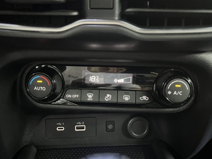 NissanJuke DIG-T Acenta DCT 84 kW (114 CV) Vehículo usado en Barcelona - 27 NissanJuke DIG-T Acenta DCT 84 kW (114 CV) Vehículo usado en Barcelona - 27