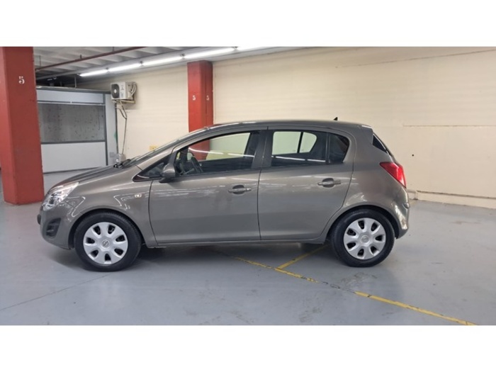 OpelCorsa 1.2 S&S Selective 63 kW (85 CV) Vehículo usado en Barcelona - 10 OpelCorsa 1.2 S&S Selective 63 kW (85 CV) Vehículo usado en Barcelona - 10
