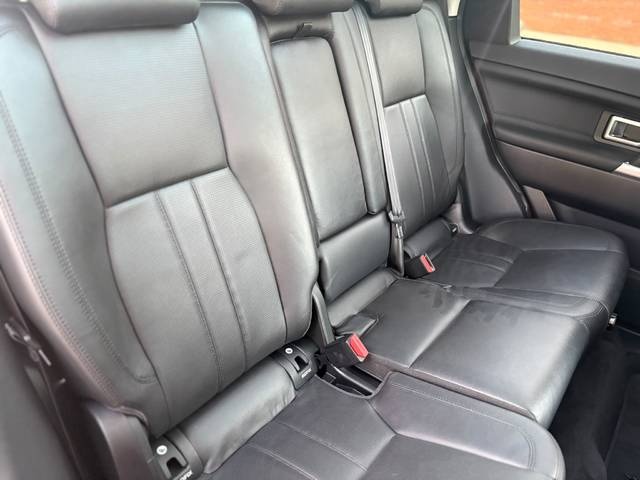 Land RoverDiscovery Sport 2.0L TD4 HSE 4x4 110 kW (150 CV) Vehículo usado en Barcelona - 27