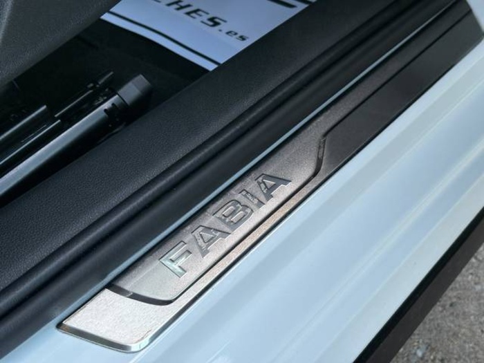 SkodaFabia 1.0 TSI Monte Carlo DSG 85 kW (115 CV) Vehículo usado en Barcelona - 25 SkodaFabia 1.0 TSI Monte Carlo DSG 85 kW (115 CV) Vehículo usado en Barcelona - 25