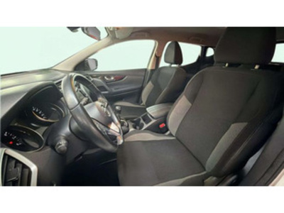 Nissan Qashqai DIG-T 140 Visia 103 kW (140 CV) Nissan Qashqai DIG-T 140 Visia 103 kW (140 CV)