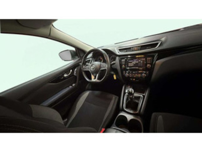 Nissan Qashqai DIG-T 140 Visia 103 kW (140 CV) Nissan Qashqai DIG-T 140 Visia 103 kW (140 CV)