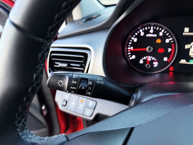KiaStonic 1.0 T-GDi MHEV Drive iMT 74 kW (100 CV) Vehículo usado en Barcelona - 15