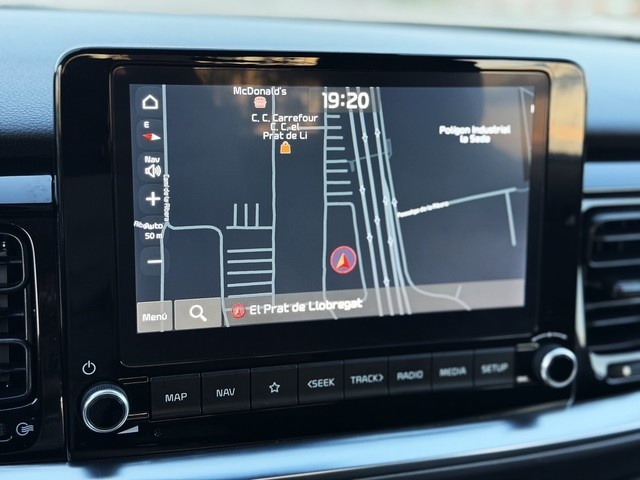 KiaStonic 1.0 T-GDi MHEV Drive iMT 74 kW (100 CV) Vehículo usado en Barcelona - 21