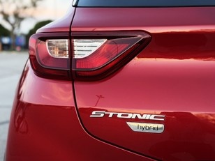 Kia Stonic 1.0 T-GDi MHEV Drive iMT 74 kW (100 CV)