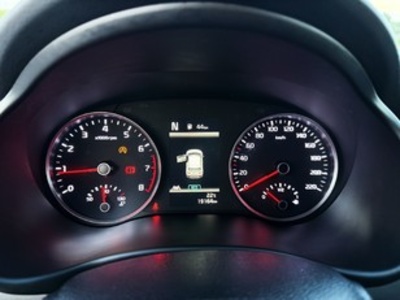Kia Stonic 1.0 T-GDi MHEV Drive iMT 74 kW (100 CV) Kia Stonic 1.0 T-GDi MHEV Drive iMT 74 kW (100 CV)